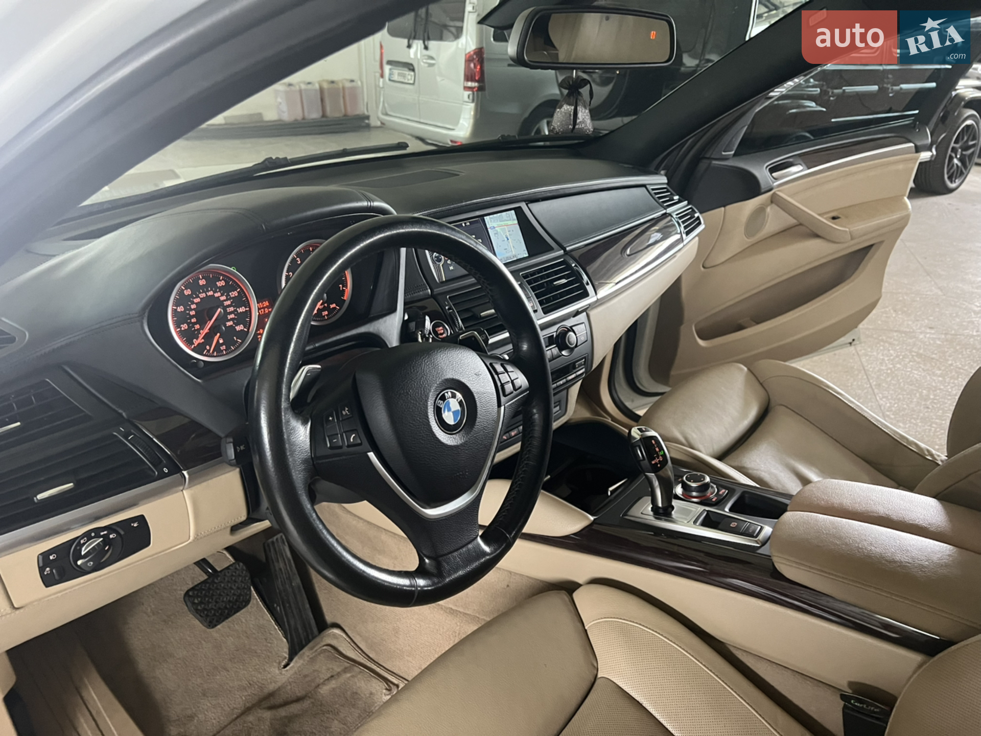 2010 BMW X6 - мініатюра 16