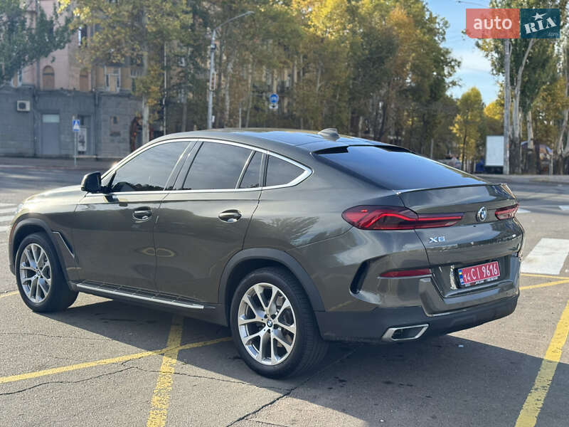 Внедорожник / Кроссовер BMW X6 2021 в Ужгороде