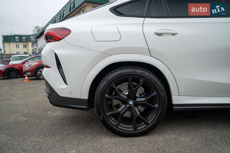 Внедорожник / Кроссовер BMW X6 2022 в Киеве