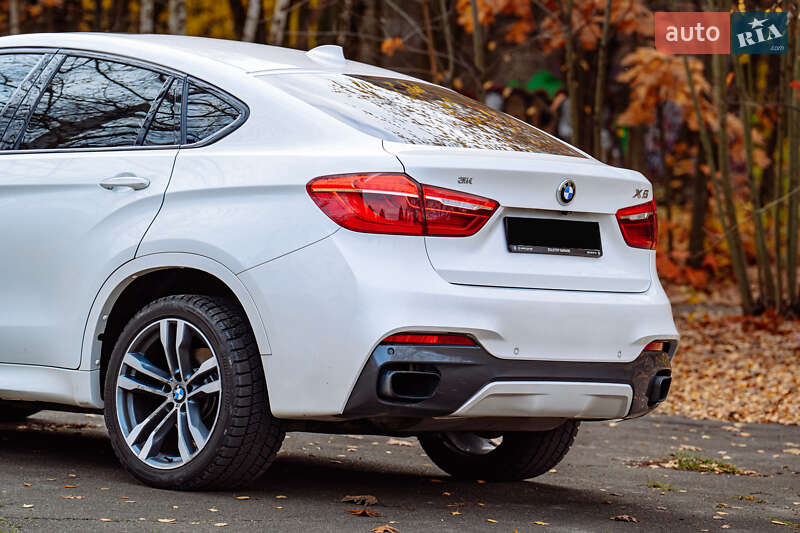 Внедорожник / Кроссовер BMW X6 2015 в Киеве