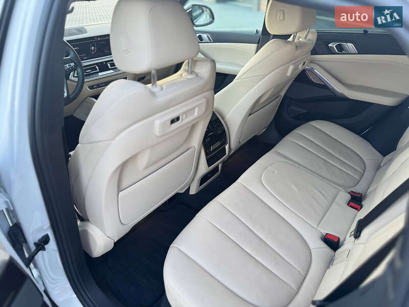 Позашляховик / Кросовер BMW X6 2020 в Чернівцях