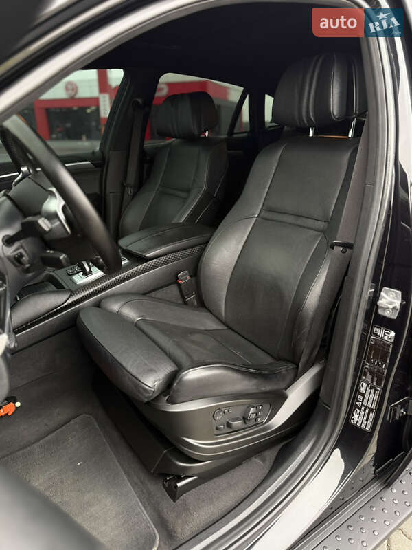 Внедорожник / Кроссовер BMW X6 2011 в Черновцах