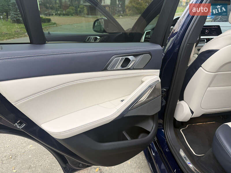 Внедорожник / Кроссовер BMW X6 2020 в Киеве