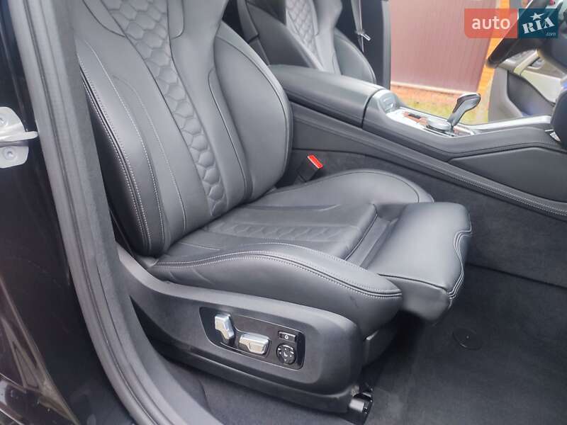 Внедорожник / Кроссовер BMW X6 2021 в Киеве