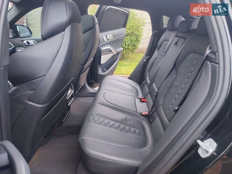 Внедорожник / Кроссовер BMW X6 2021 в Киеве