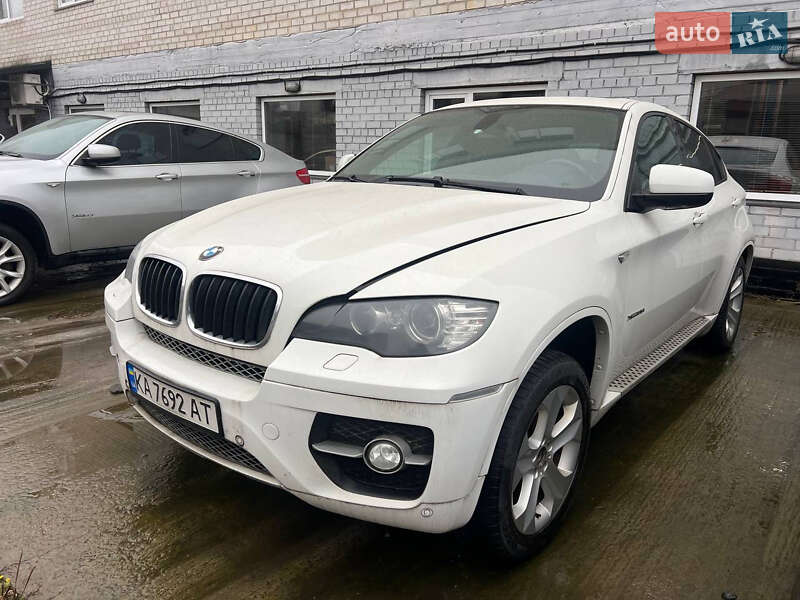 Внедорожник / Кроссовер BMW X6 2010 в Киеве