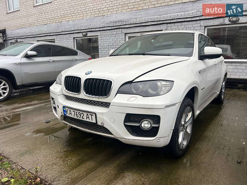 Внедорожник / Кроссовер BMW X6 2010 в Киеве