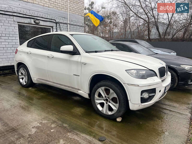 Внедорожник / Кроссовер BMW X6 2010 в Киеве