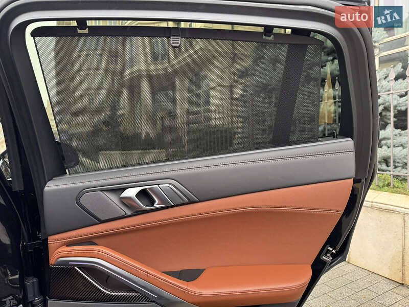 Внедорожник / Кроссовер BMW X6 2024 в Киеве