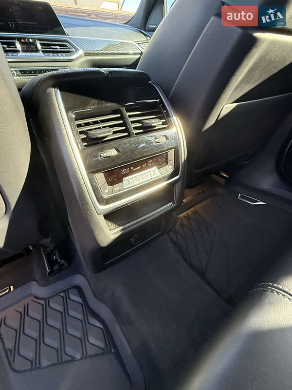 Внедорожник / Кроссовер BMW X6 2020 в Днепре