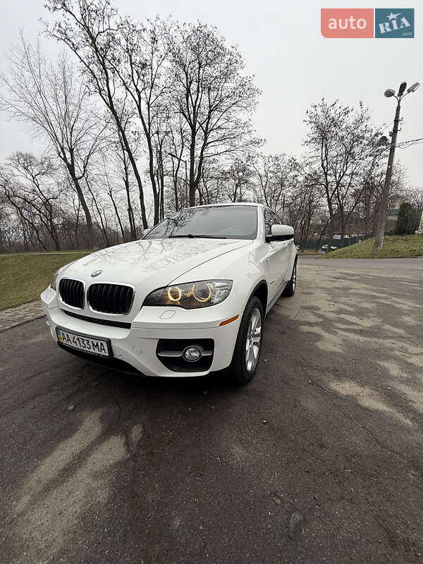 BMW X6 2011
