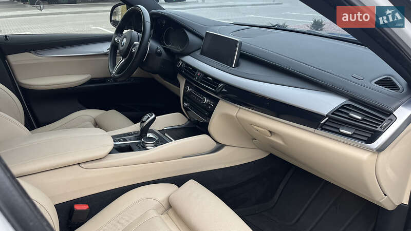 Внедорожник / Кроссовер BMW X6 2016 в Киеве