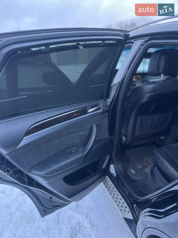 Внедорожник / Кроссовер BMW X6 2012 в Черновцах