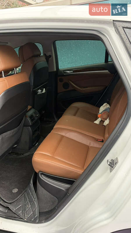 Внедорожник / Кроссовер BMW X6 2012 в Одессе