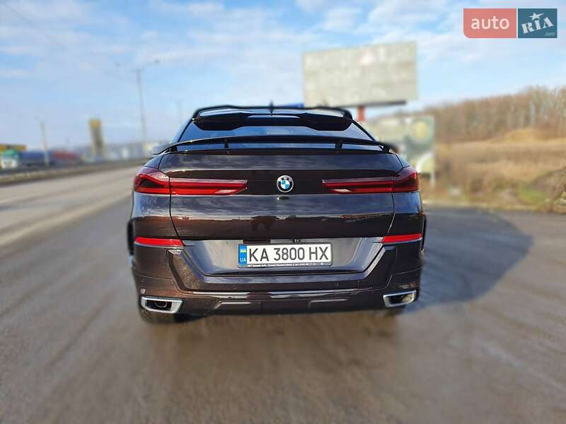 Внедорожник / Кроссовер BMW X6 2021 в Киеве