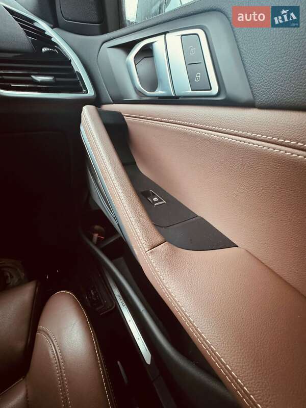 Внедорожник / Кроссовер BMW X6 2021 в Киеве