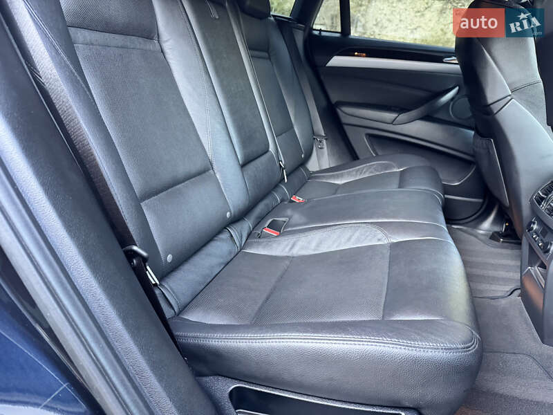 Внедорожник / Кроссовер BMW X6 2013 в Старом Самборе