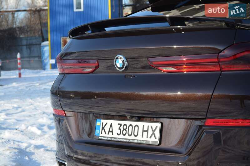Внедорожник / Кроссовер BMW X6 2021 в Киеве