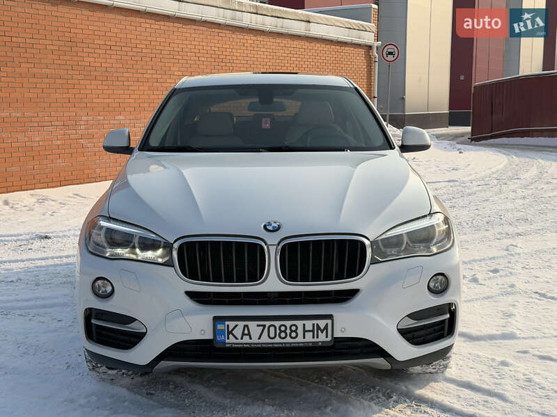Внедорожник / Кроссовер BMW X6 2016 в Киеве