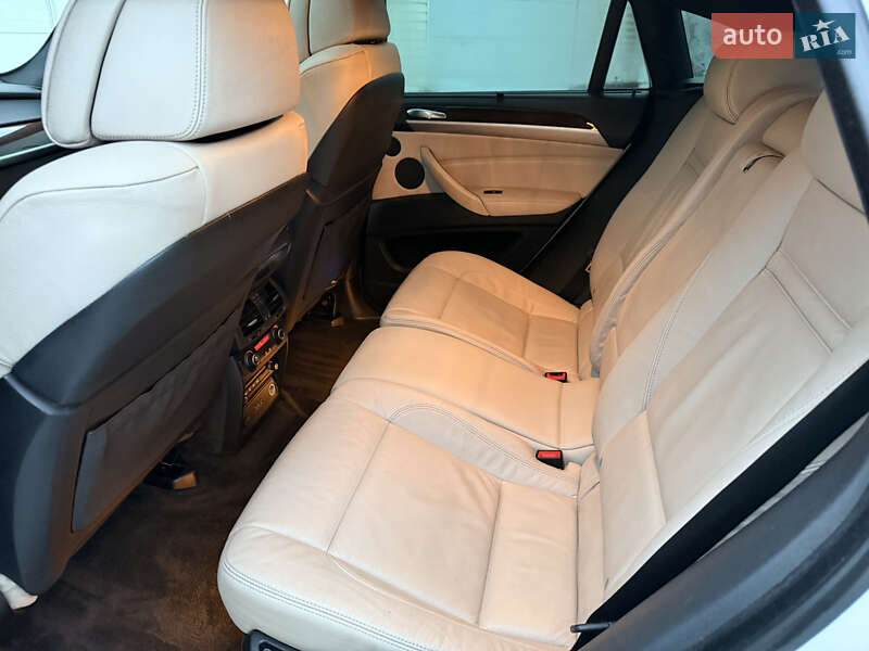 Внедорожник / Кроссовер BMW X6 2009 в Киеве