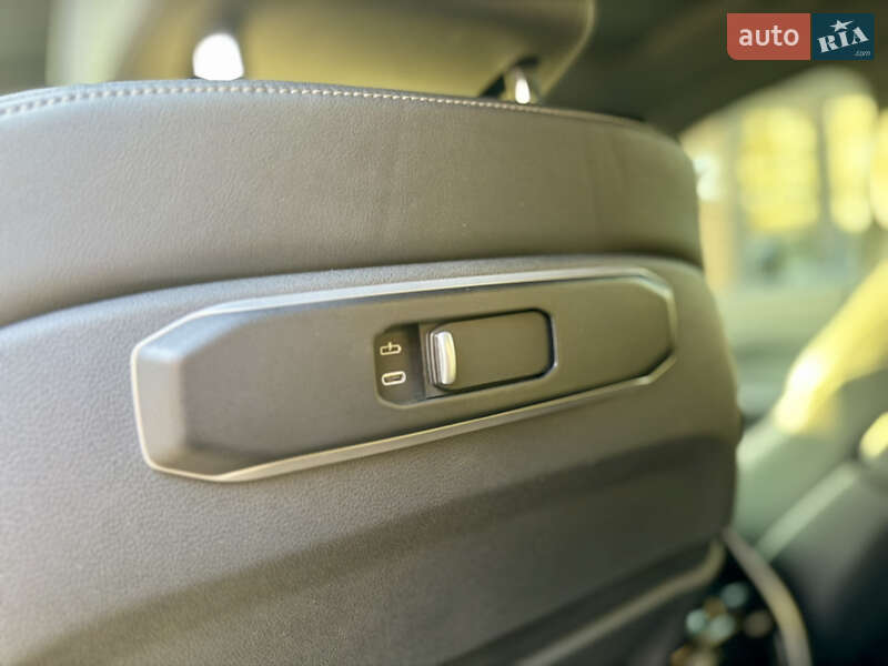 Внедорожник / Кроссовер BMW X6 2023 в Черновцах