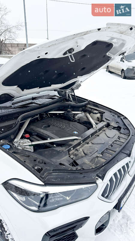 Внедорожник / Кроссовер BMW X6 2021 в Киеве