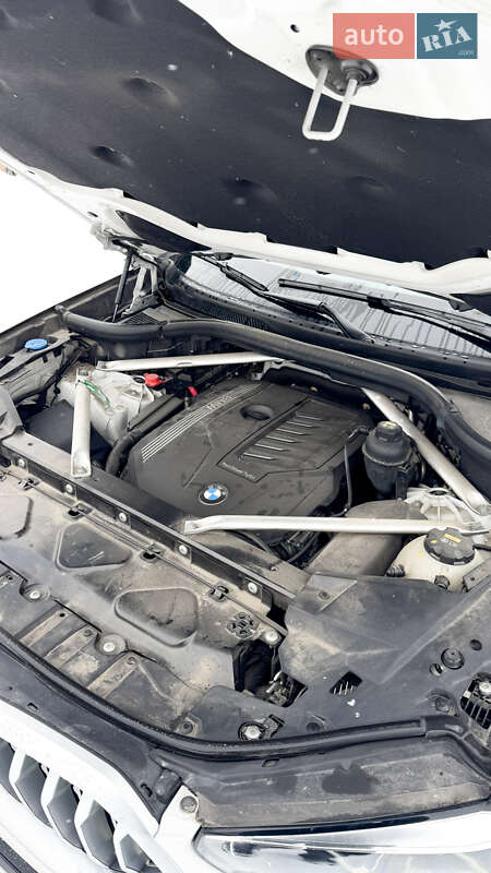 Внедорожник / Кроссовер BMW X6 2021 в Киеве