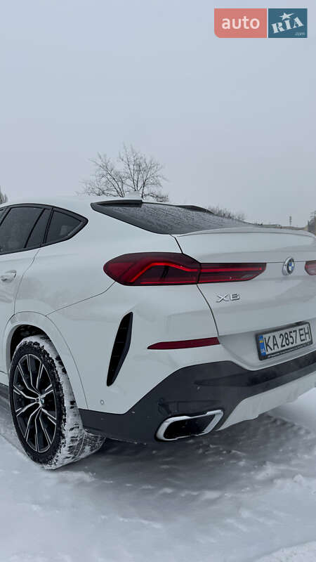 Внедорожник / Кроссовер BMW X6 2021 в Киеве