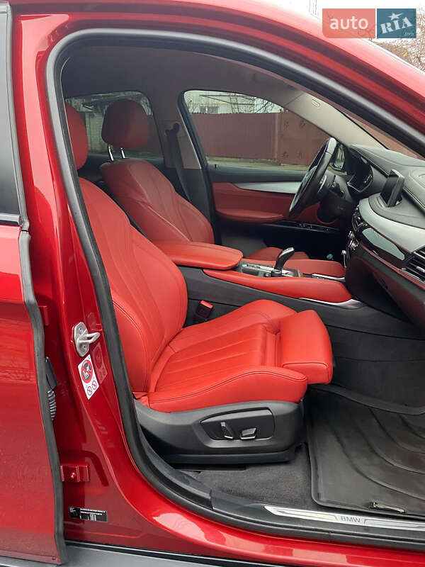 Внедорожник / Кроссовер BMW X6 2017 в Киеве