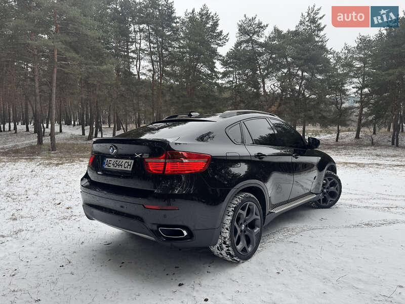 Внедорожник / Кроссовер BMW X6 2012 в Каменском