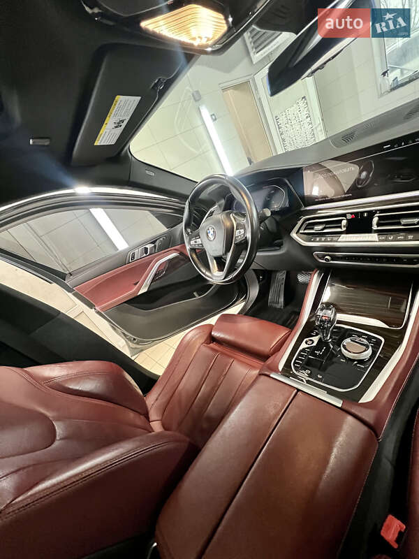 Внедорожник / Кроссовер BMW X6 2021 в Киеве