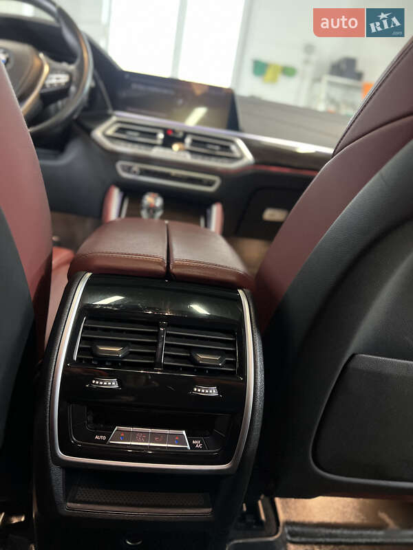 Внедорожник / Кроссовер BMW X6 2021 в Киеве