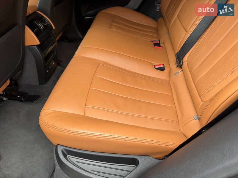 Позашляховик / Кросовер BMW X6 2016 в Стрию