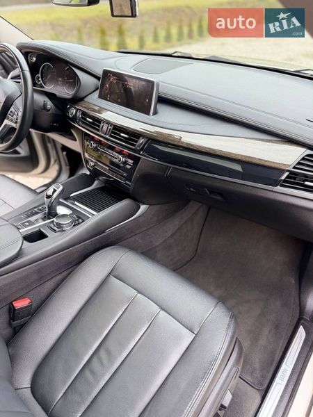 Внедорожник / Кроссовер BMW X6 2015 в Новояворовске