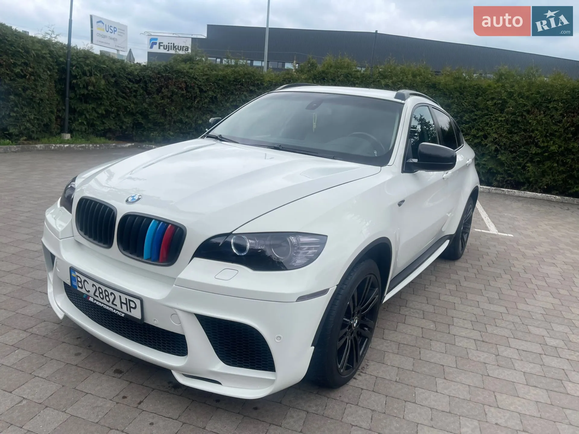 2011 BMW X6 - мініатюра 2
