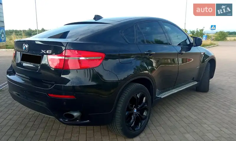 BMW X6 2011