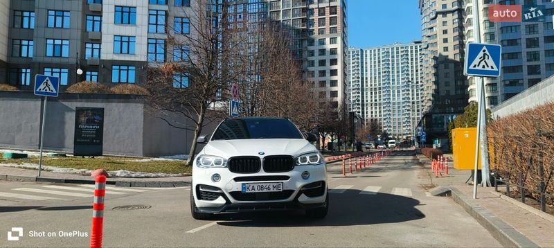 Внедорожник / Кроссовер BMW X6 2018 в Киеве