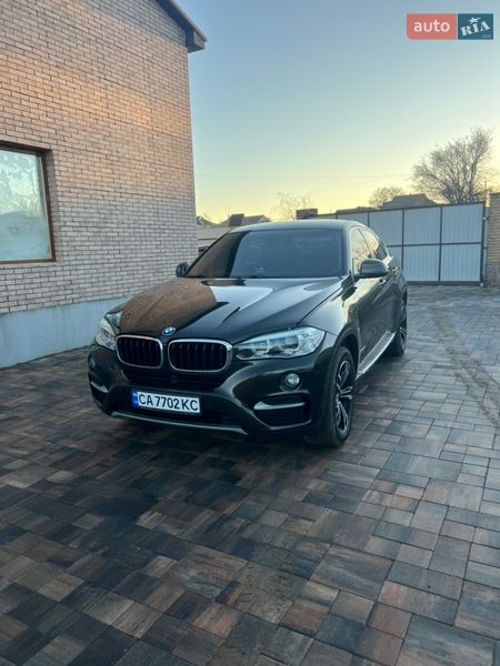 Внедорожник / Кроссовер BMW X6 2015 в Врадиевке