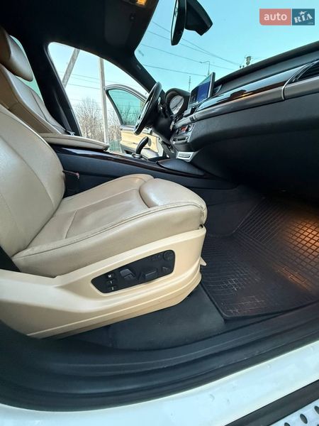 Позашляховик / Кросовер BMW X6 2010 в Чернівцях