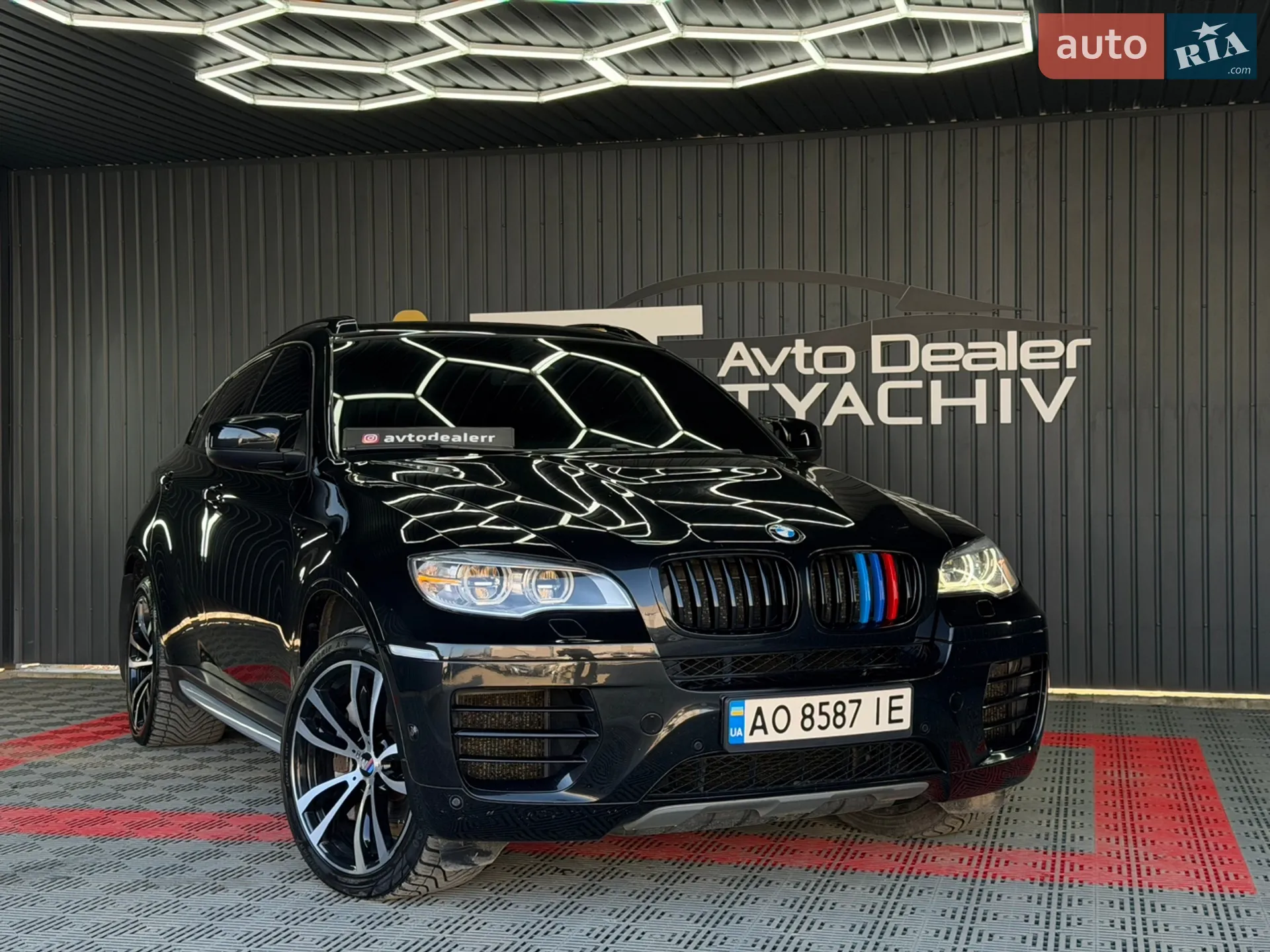 2012 BMW X6 - мініатюра 3