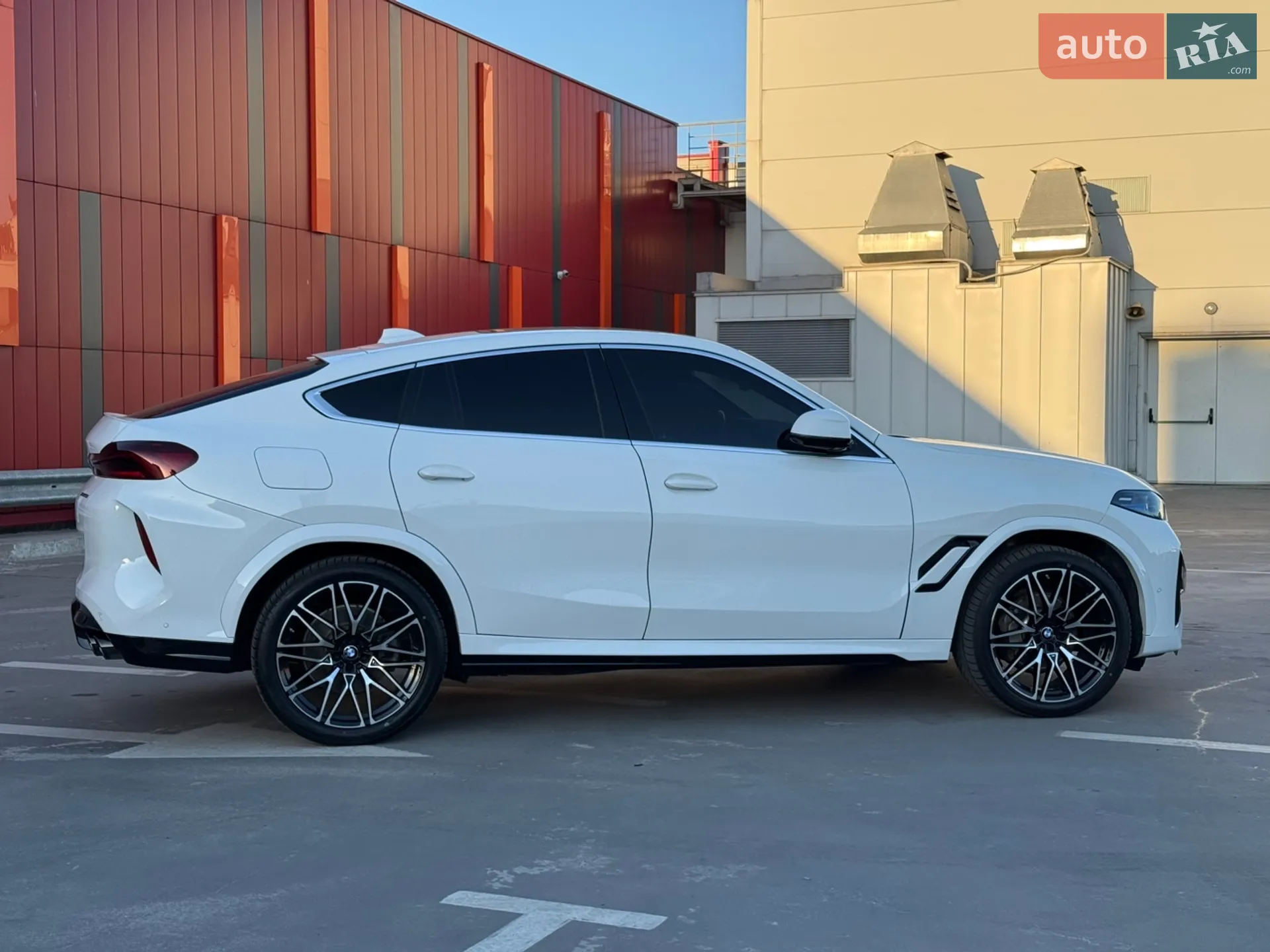 2020 BMW X6 - мініатюра 15