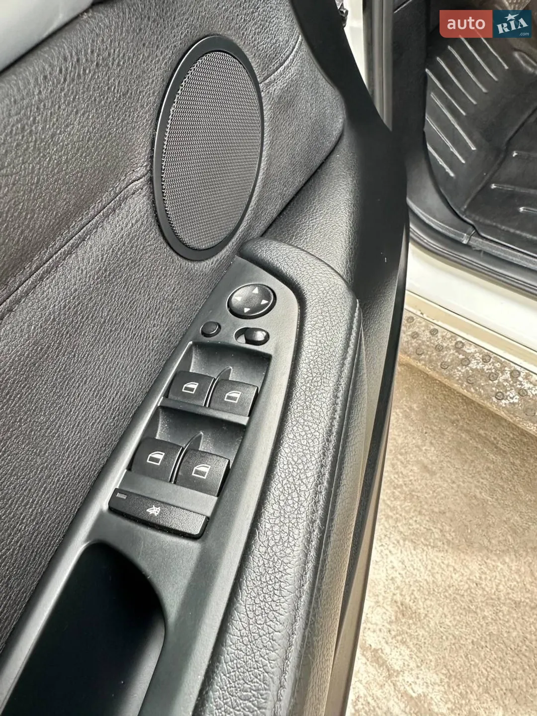2011 BMW X6 - мініатюра 35