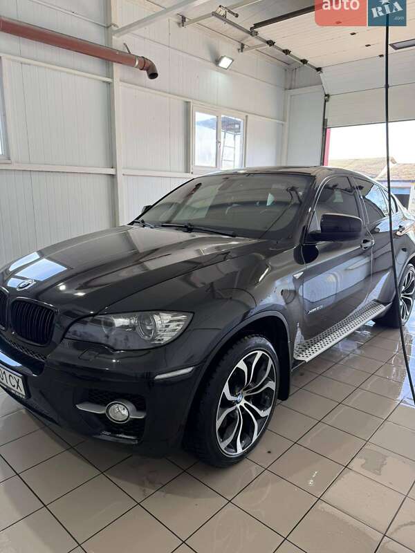 Позашляховик / Кросовер BMW X6 2010 в Івано-Франківську