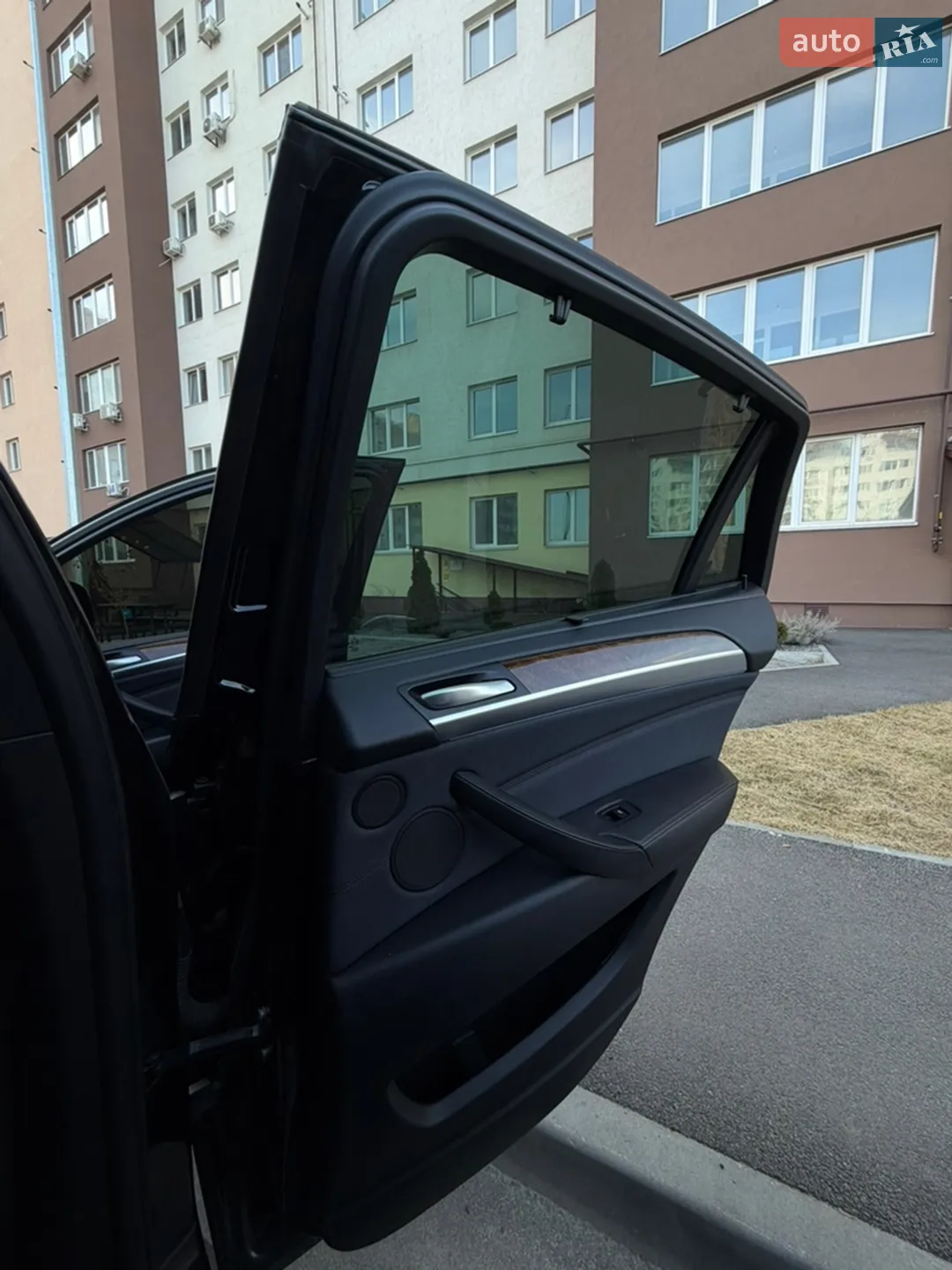 2010 BMW X6 - мініатюра 16