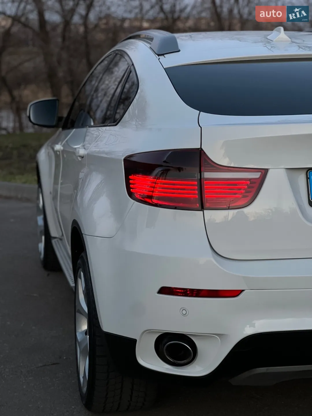2010 BMW X6 - мініатюра 16