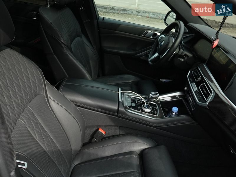 Внедорожник / Кроссовер BMW X6 2021 в Киеве