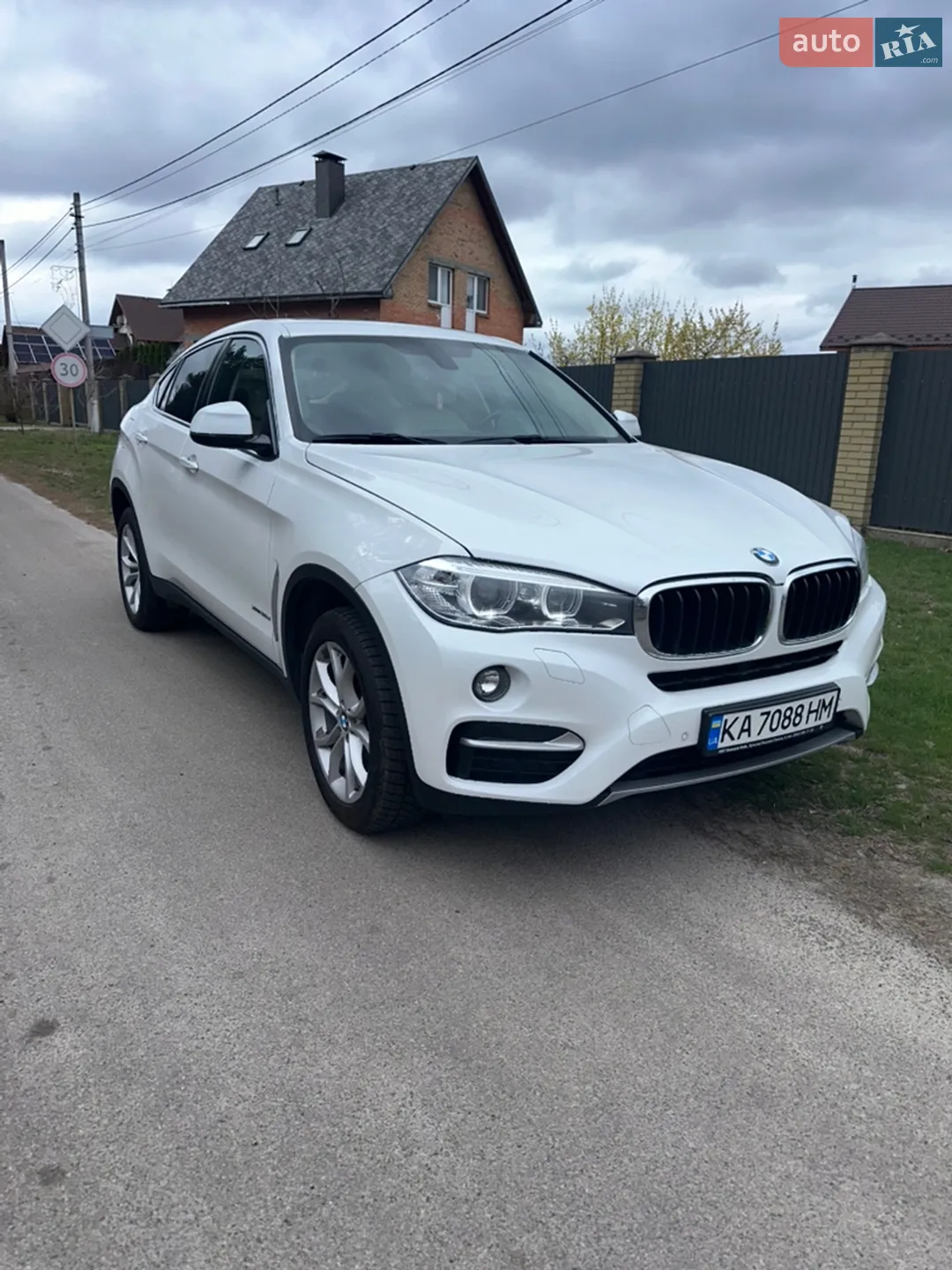 2016 BMW X6 - мініатюра 3