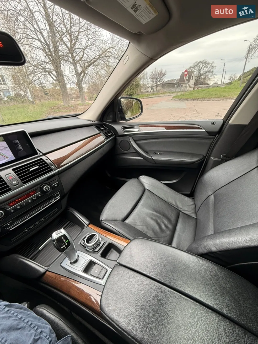2010 BMW X6 - мініатюра 16
