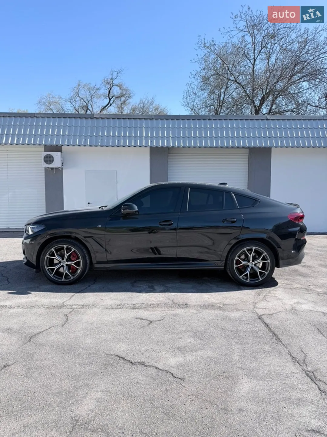 2022 BMW X6 - фото 1