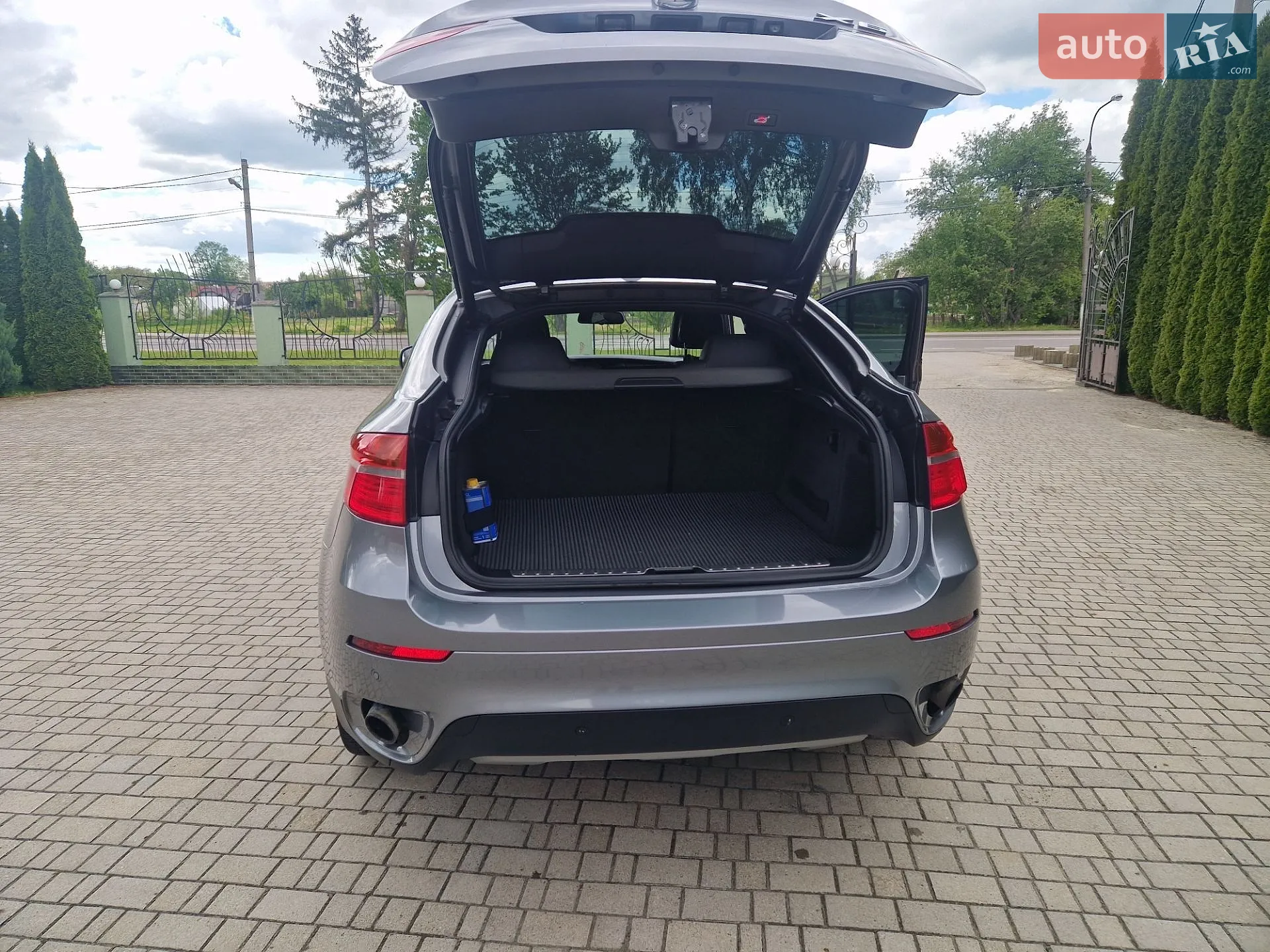 2010 BMW X6 - мініатюра 12